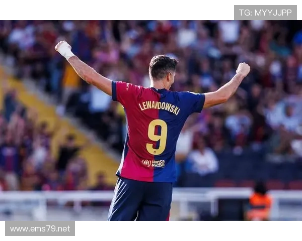 莱万多夫斯基巅峰赛季表现解析：单赛季进球纪录含金量如何评估