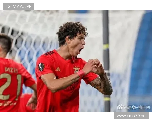 努涅斯“非典型中锋”属性为何引发两极分化？